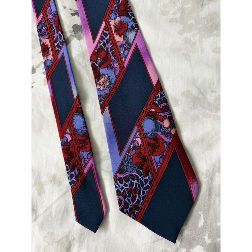 Sazzari	Vintage Art Deco Floral Stripes	100% Silk Tie Necktie Italian Designer